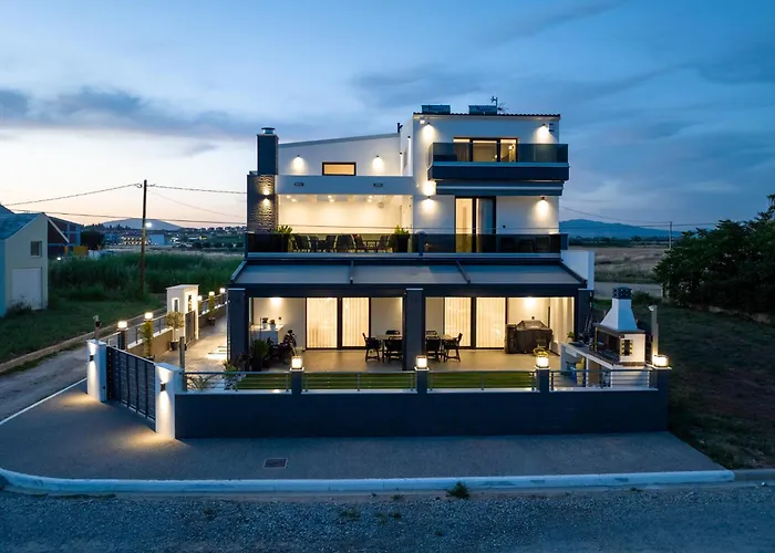 Grand Wave Luxury Suites