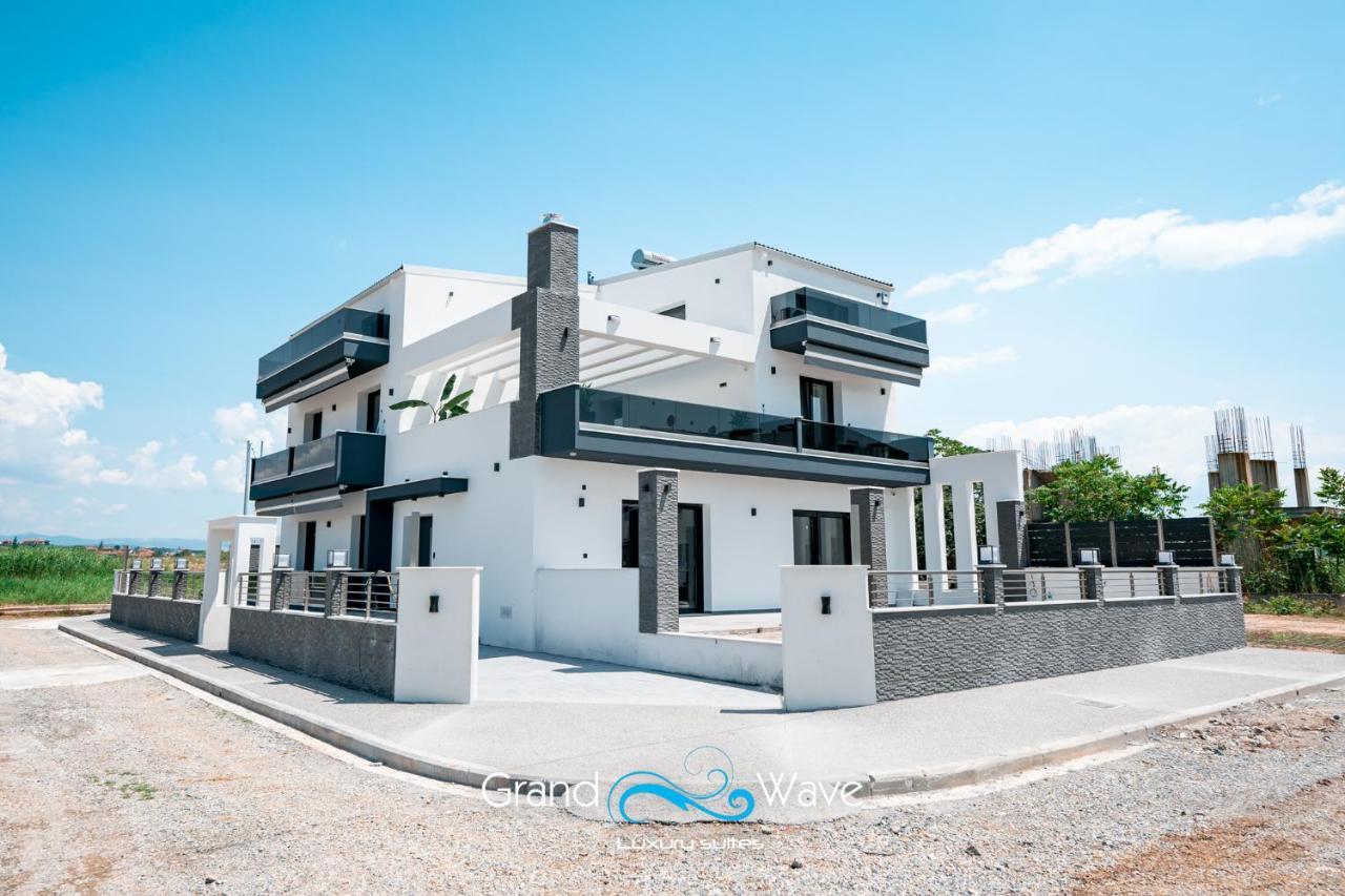 Grand Wave Luxury Apartment