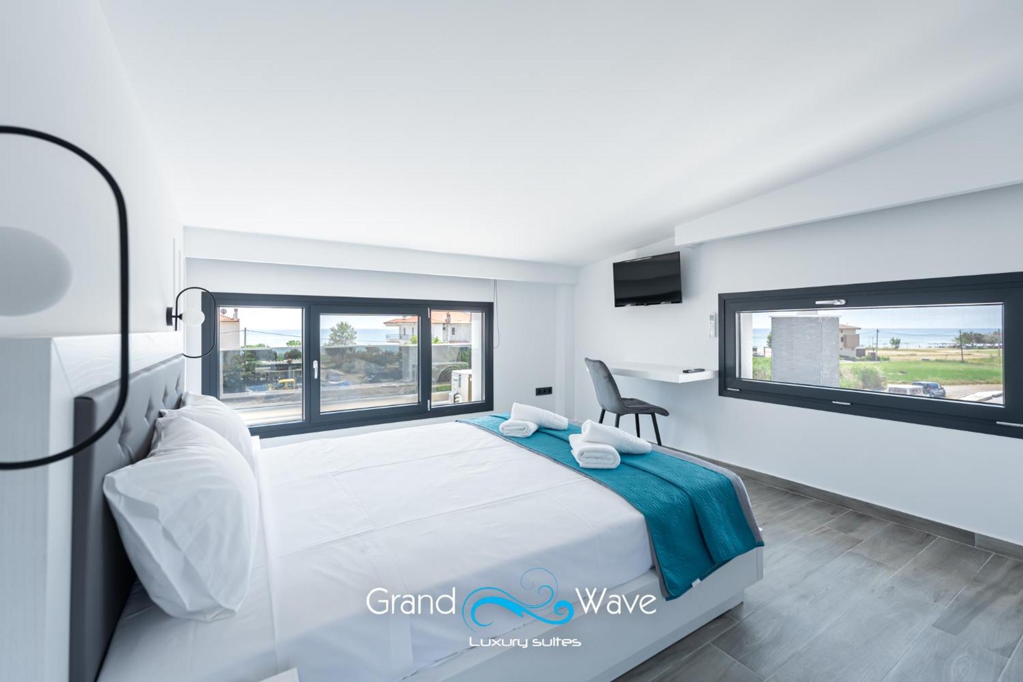 Grand Wave Luxury *