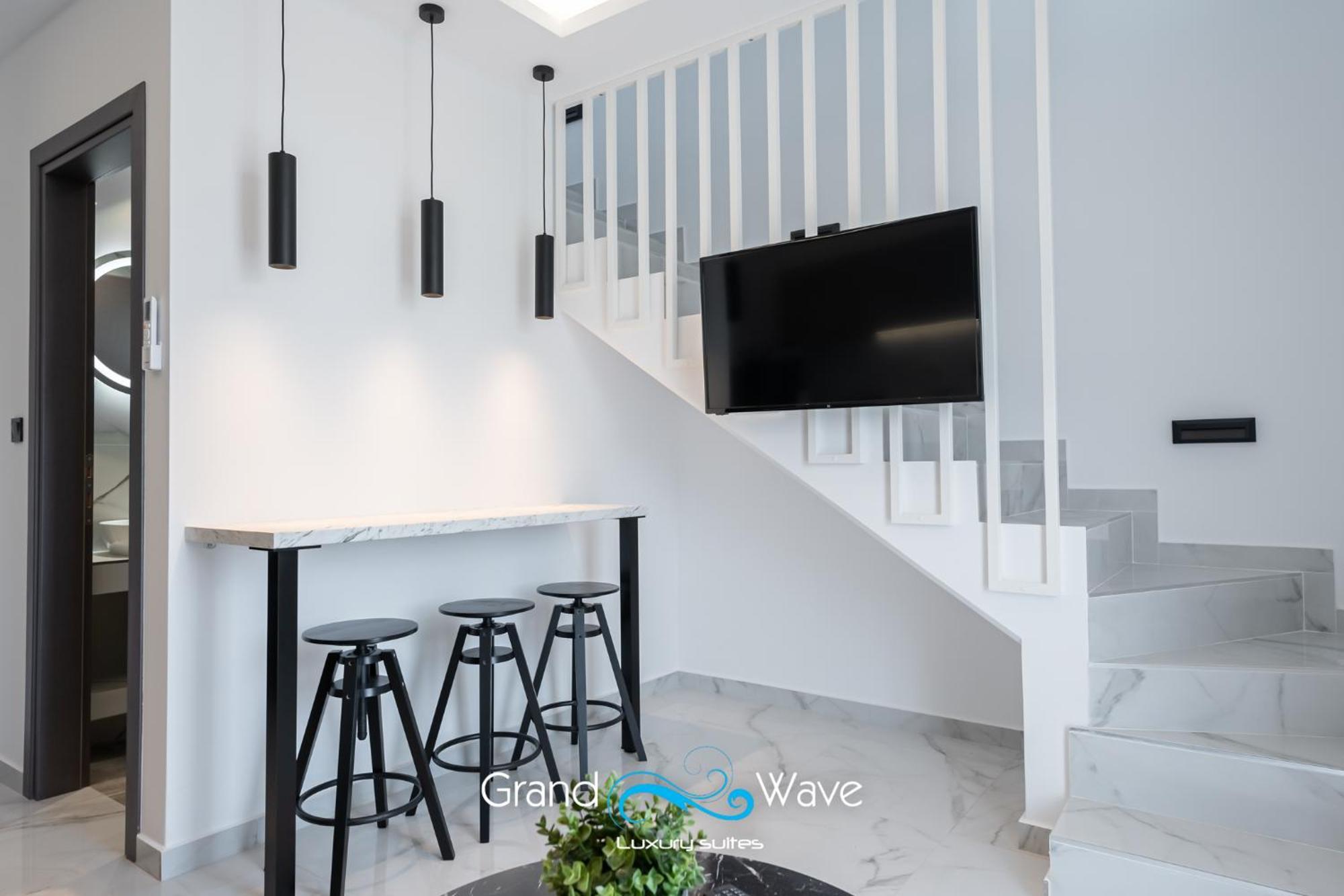 Grand Wave Luxury Apartment
