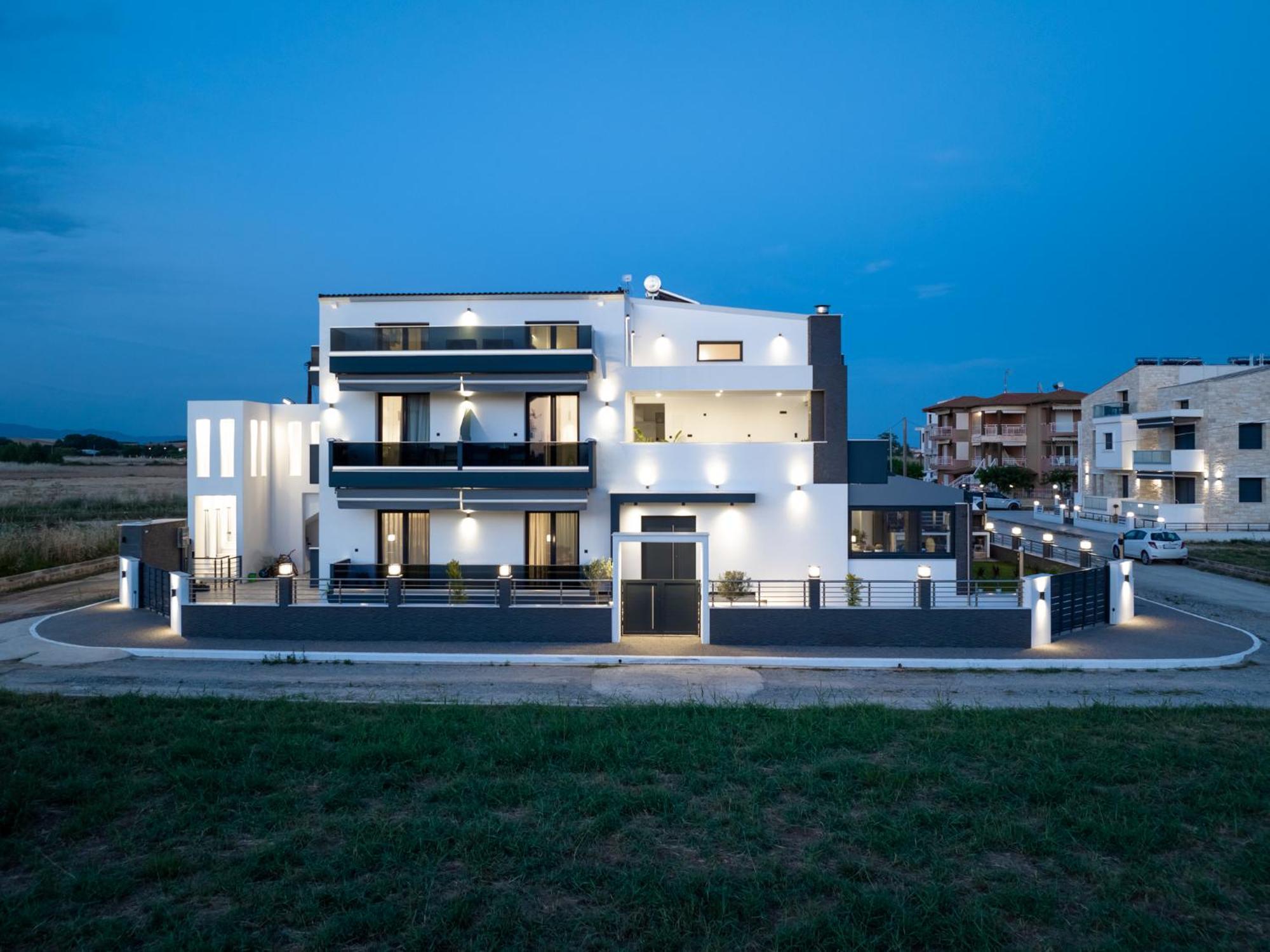 Grand Wave Luxury Flogita