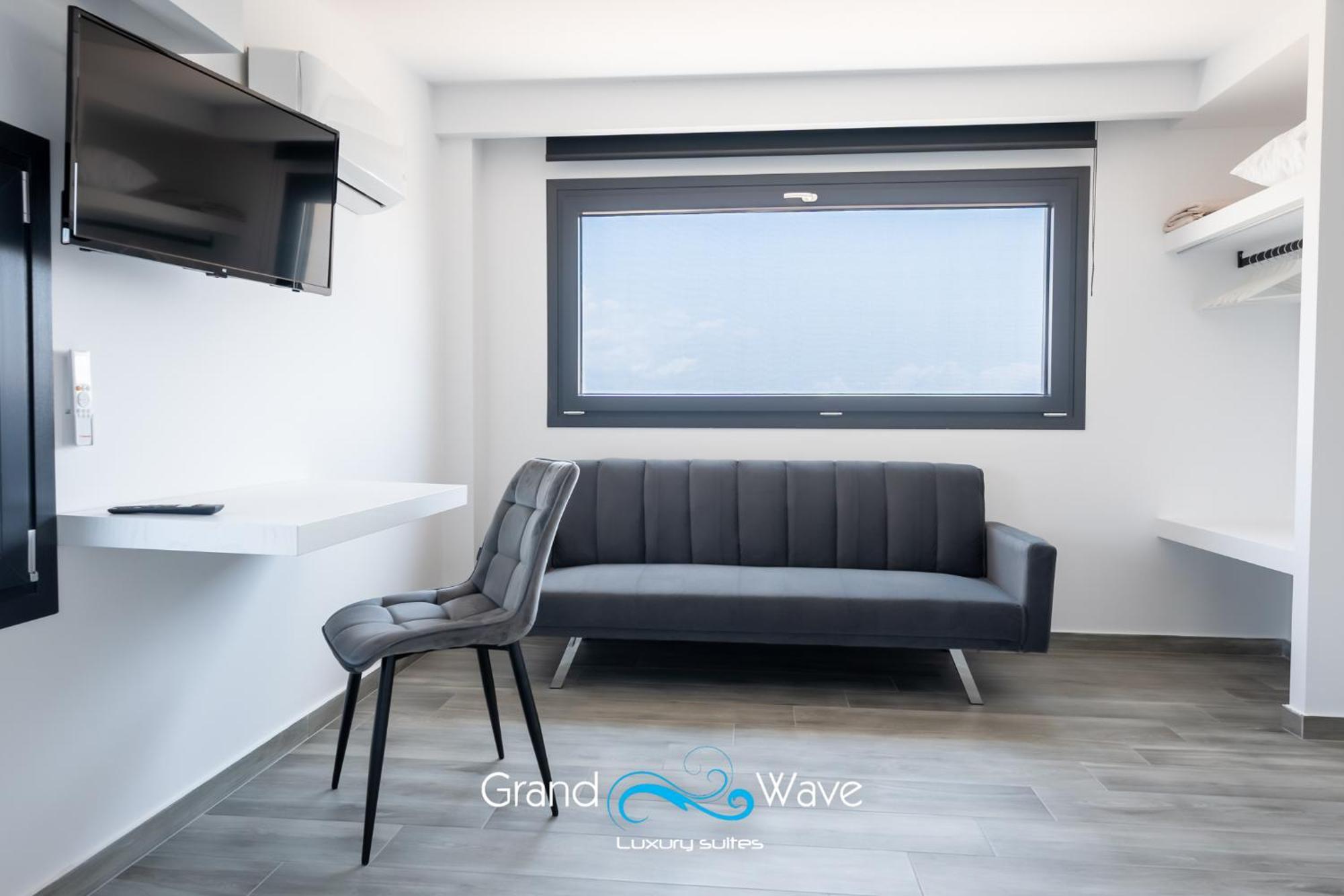 Grand Wave Luxury Apartment Flogita