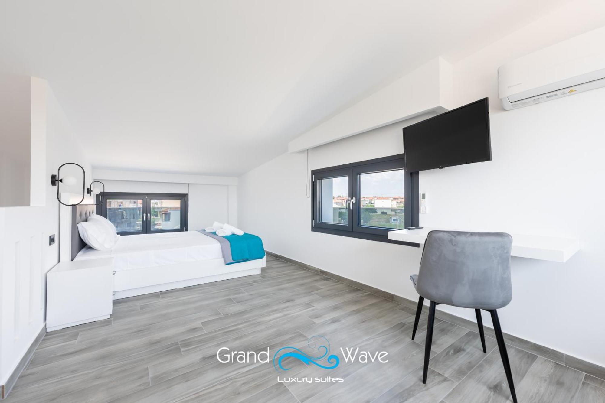 Grand Wave Luxury