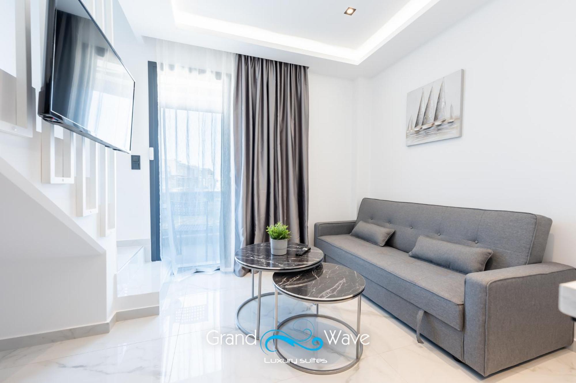 Grand Wave Luxury Apartment